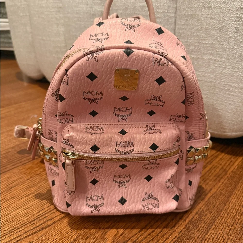 MCM Pink Logo Backpack - Picture 4 of 7
